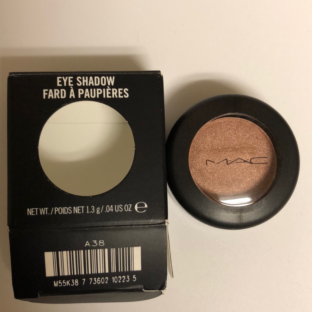Mac eyeshadow
